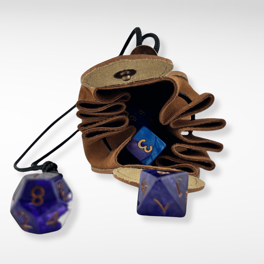 2 - in - 1 Small Leather Dice Pouch & Rolling Tray - Nerd Gear Gaming Inc.